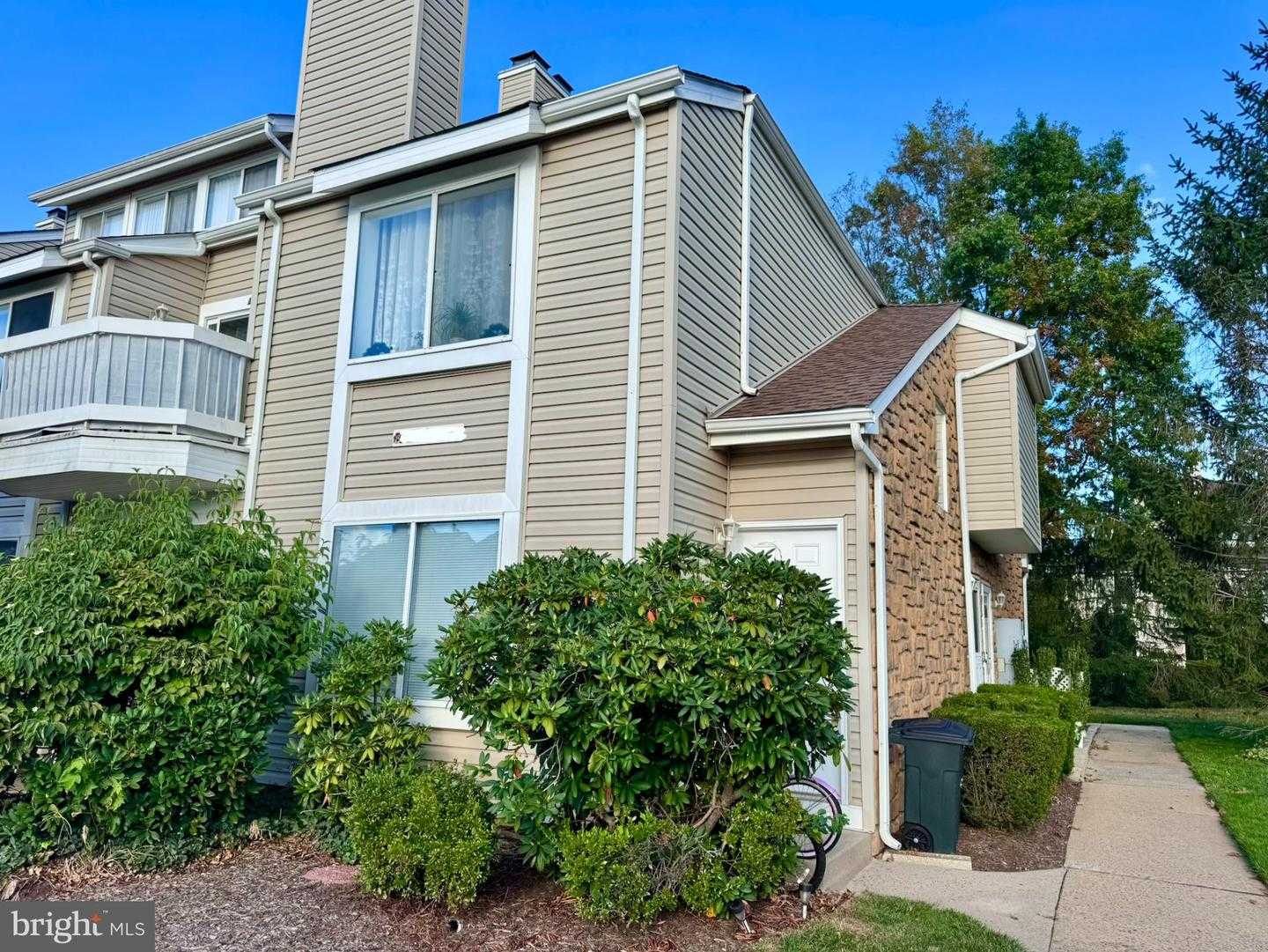 29 FARNHAM SQUARE Parlin New Jersey United States, for Sale, residential, Bruno Tarquinii, Fairfax Realty Premier