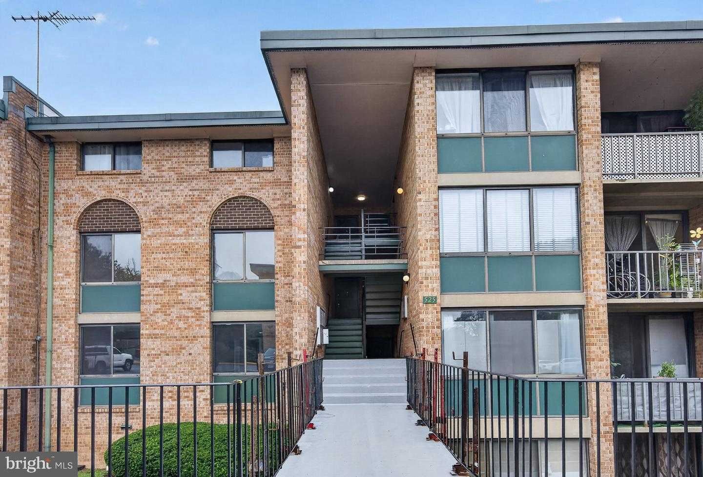525 N ARMISTEAD STREET APT 201 Alexandria Virginia United States, for Sale, residential,  , The Holly Group