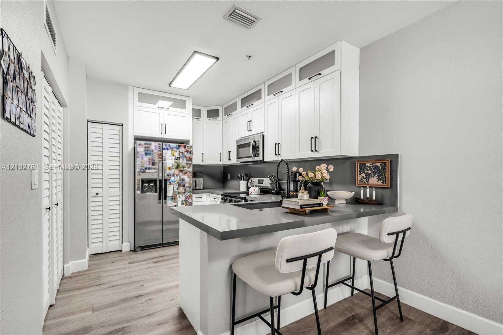 10870 NW 88th Ter  APT 224 Doral Florida United States, for Sale, residential, Roberto Villasmil, Interinvestments Realty, Inc.
