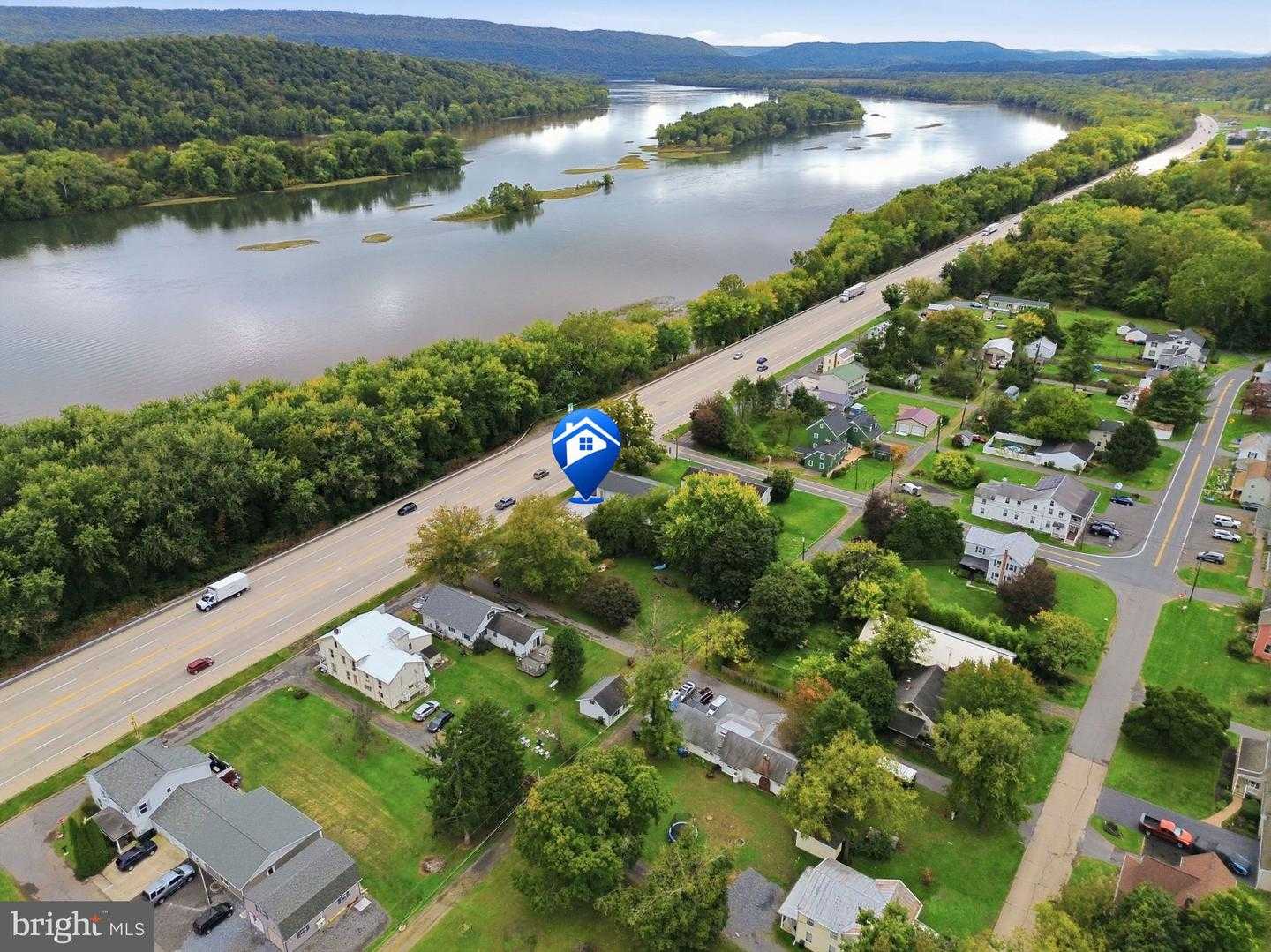 29 FRONT Duncannon Pennsylvania United States, for Sale, residential, Bruno Tarquinii, Fairfax Realty Premier