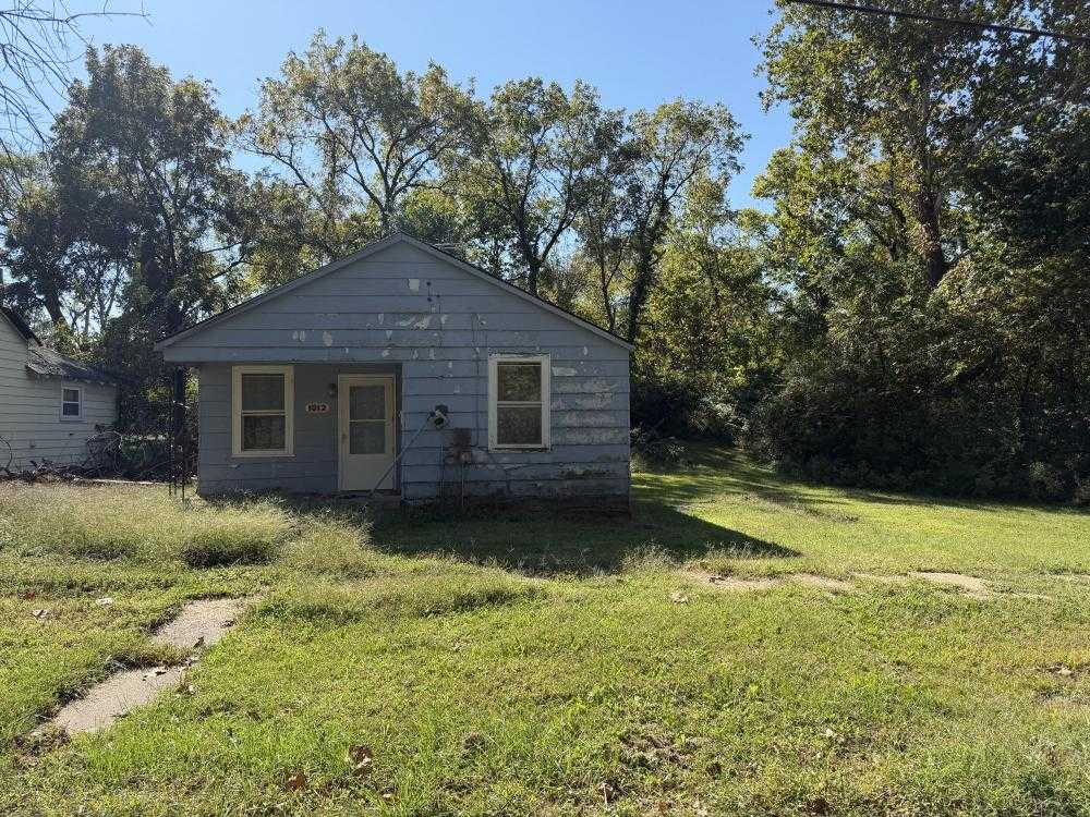 1012 Franklin St. Moberly Missouri United States, for Sale, commercial,  , CENTURY 21 McKeown & Associates, Inc.