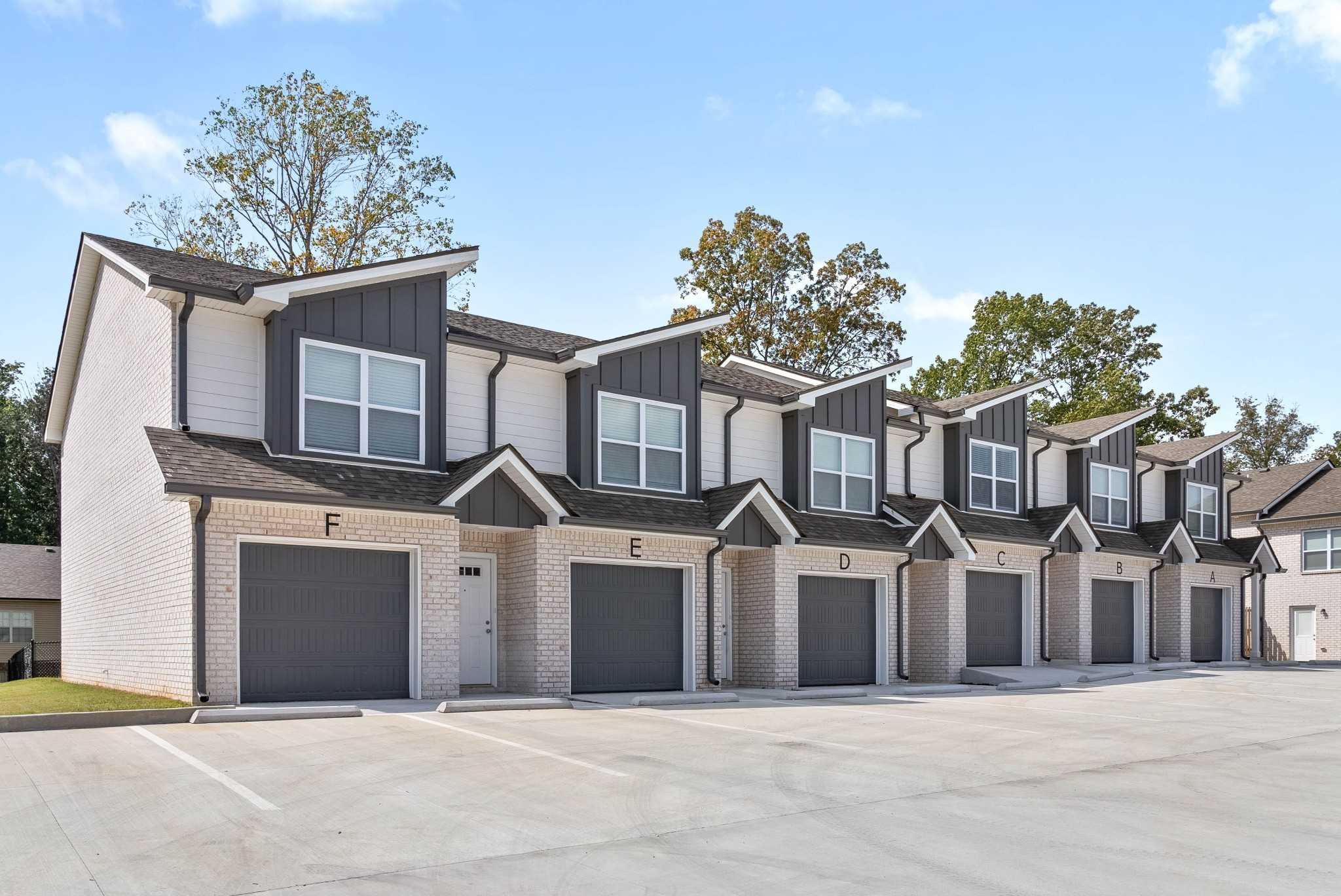 317 Longshadow Trl  APT D Clarksville Tennessee United States, for Rent, residential, Rebekah  Sprabary, Sweet Home Realty & Property Management