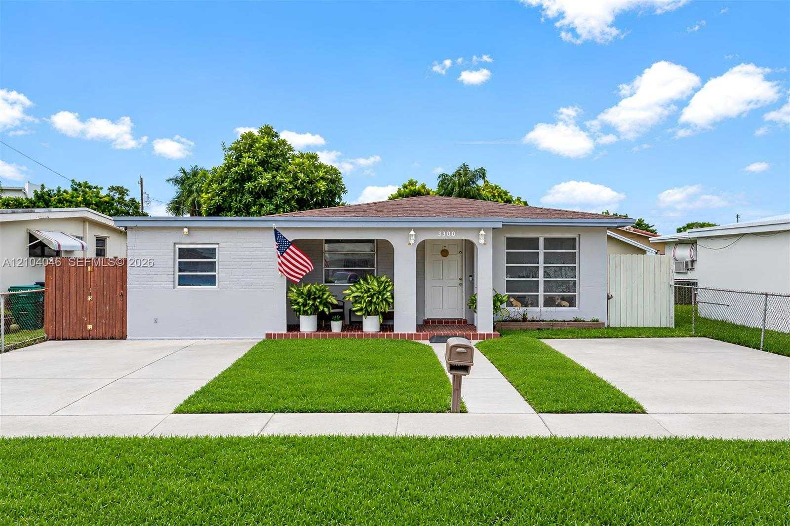 3300 SW 87th Ct Miami Florida United States, for Sale, residential, Nicholas Clark, Incom New Example Office