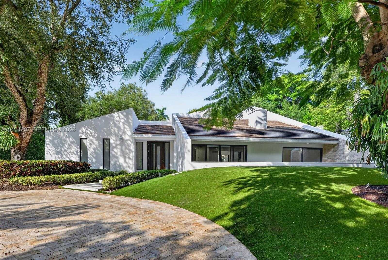 7001 Robles St Coral Gables Florida United States, for Sale, residential,  , Tejeda Real Estate Inc. 