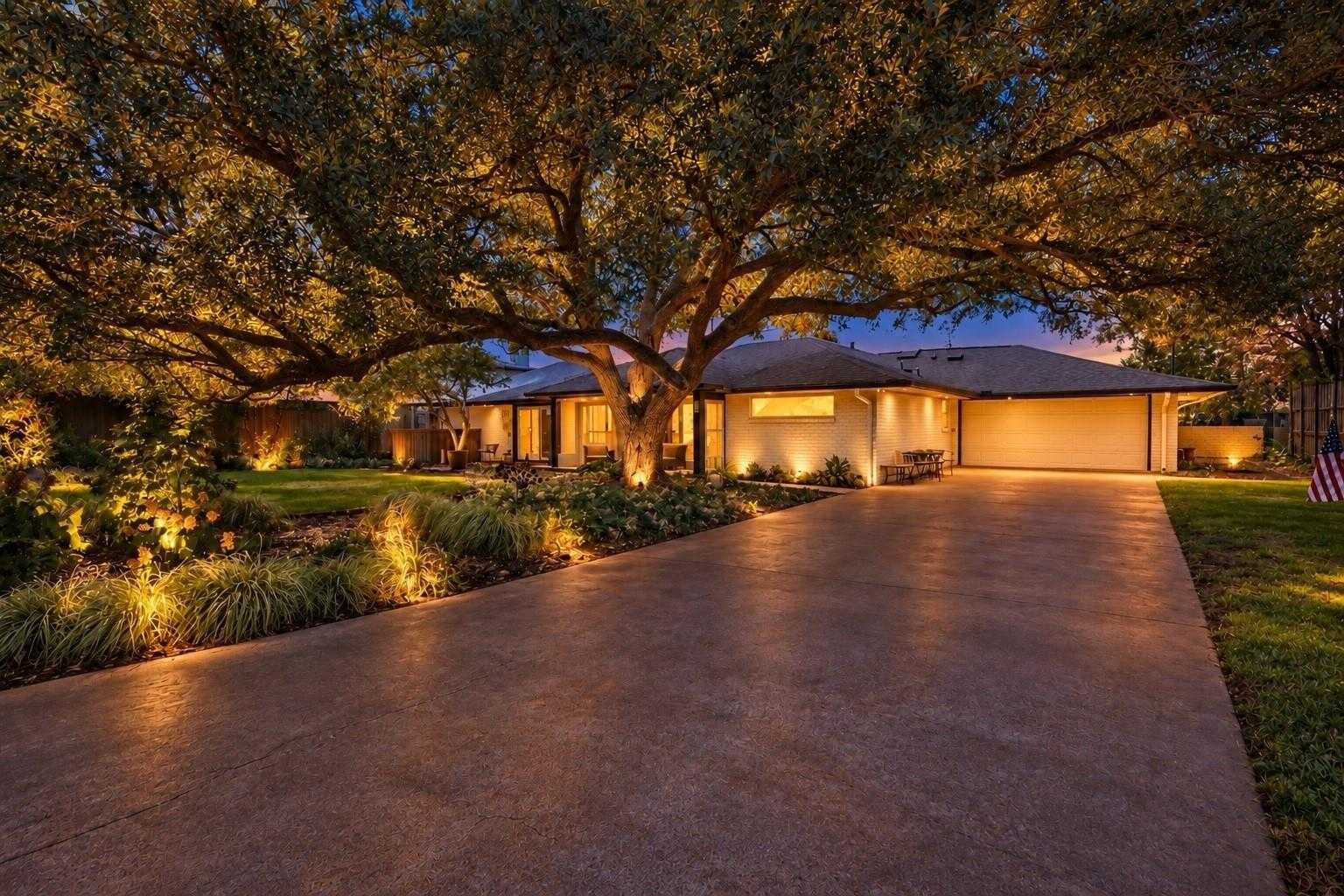 7117 Mimosa Lane Dallas Texas United States, for Sale, residential,  , Door Nash