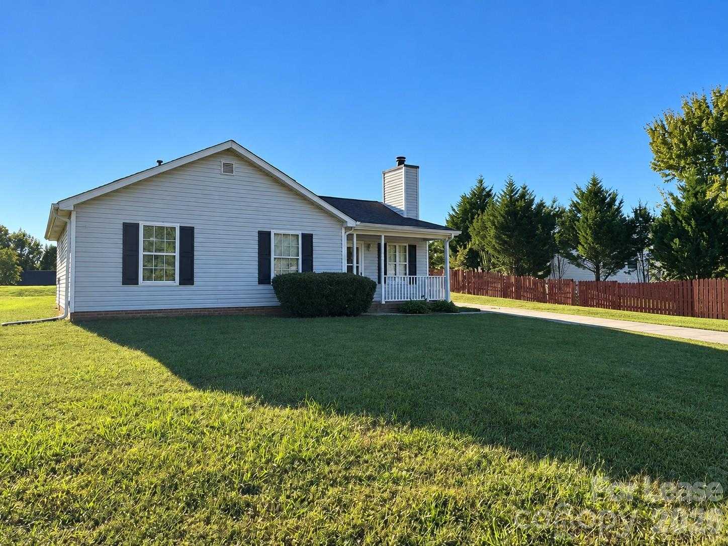1302 Eagles Landing Drive Charlotte North Carolina United States, for Rent, residential, Kristen Haynes, New Home Buyers Brokers / Realty Pros