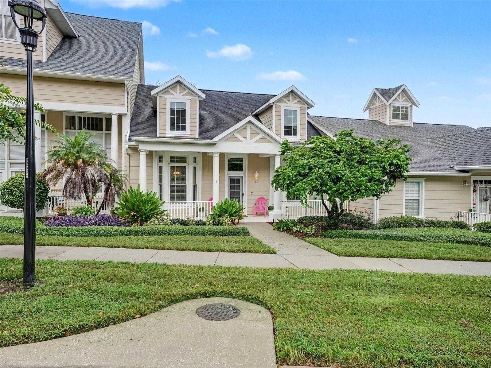 190 HARBOUR COVE WAY Clermont Florida United States, for Sale, residential, Zaira Mejia, Spaces & Styles Group