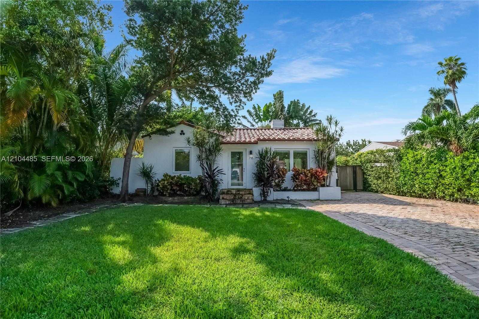 718 NE 87th Street Miami Florida United States, for Sale, residential, Sophia Roy, Incom New Demo Office