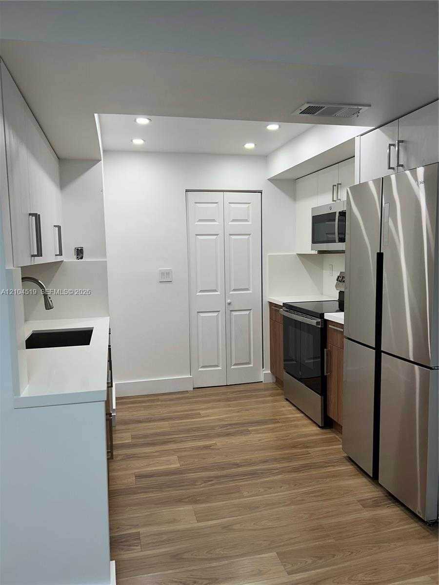 Street information unavailable  APT 308-1 Miami Florida United States, for Rent, residential,  , Phoenix Realtors LLC