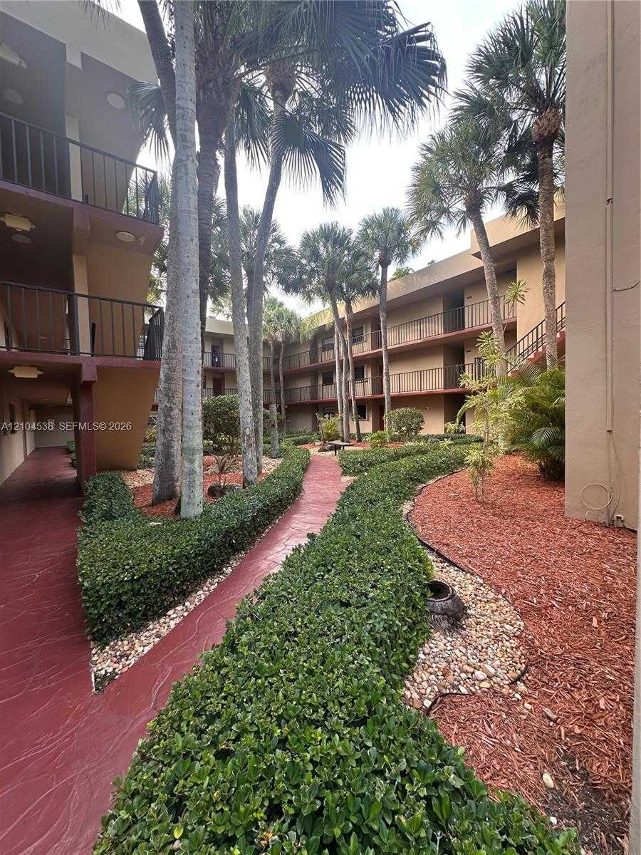 10845 SW 112th Ave  APT 211 Miami Florida United States, for Rent, residential, Sandra Benkahla, The 305 Agency
