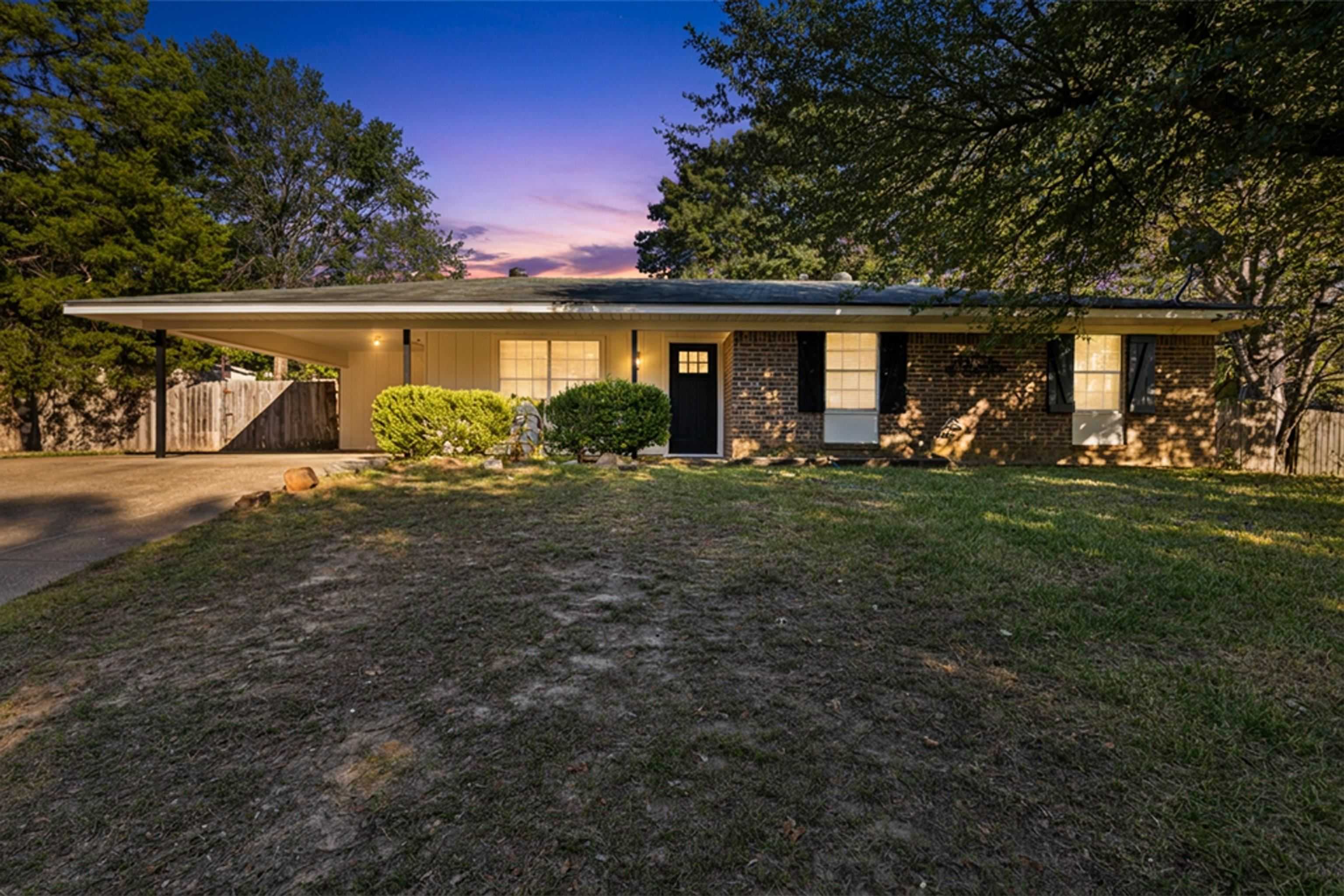 9 Finch Drive Longview Texas United States, for Sale, residential,  , Drake Chapman Real Estate, Brokerage
