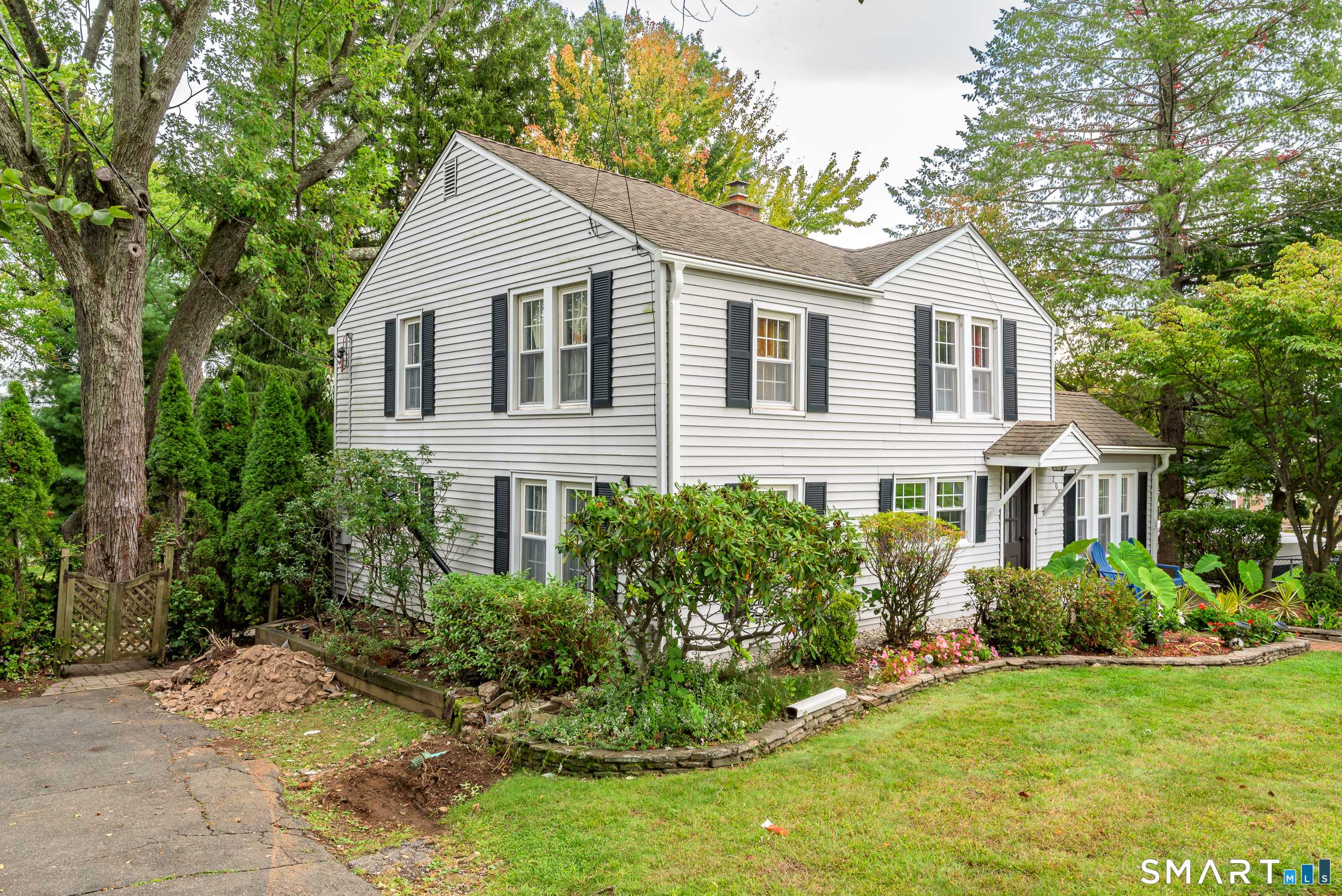 208 Thornbush Road Wethersfield Connecticut United States, for Sale, residential, Benny Cabrera Jr., Eagle Eye Realty