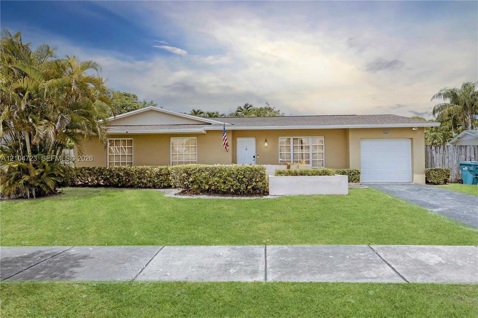 10520 SW 124th Ave Miami Florida United States, for Rent, residential, Sandra Benkahla, The 305 Agency