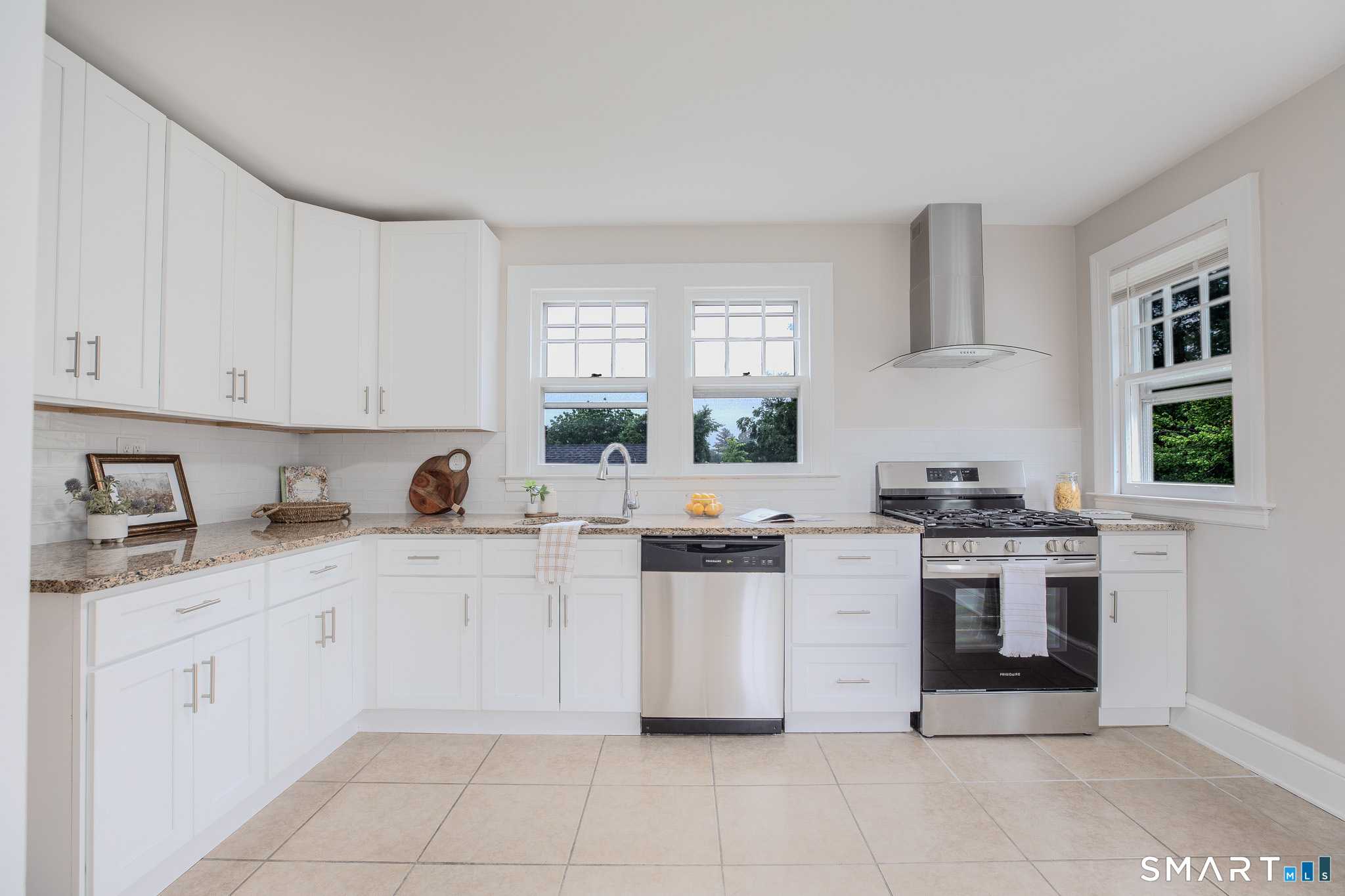 219 Jordan Lane APT 2 Wethersfield Connecticut United States, for Rent, residential, Benny Cabrera Jr., Eagle Eye Realty