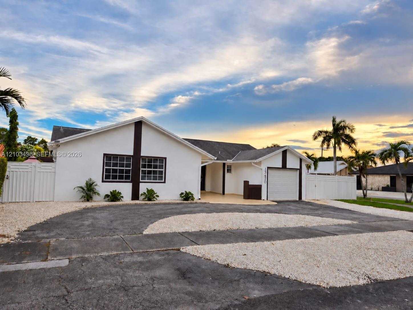 13470 SW 24th St Miami Florida United States, for Sale, residential,  , INCOM OFFICE EXAMPLE