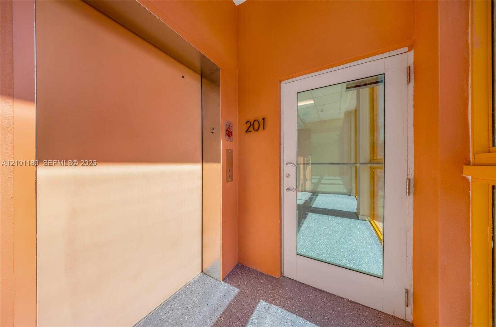 123 NW 14th St  APT 202 Miami Florida United States, for Lease, commercial, Sandra Benkahla, The 305 Agency
