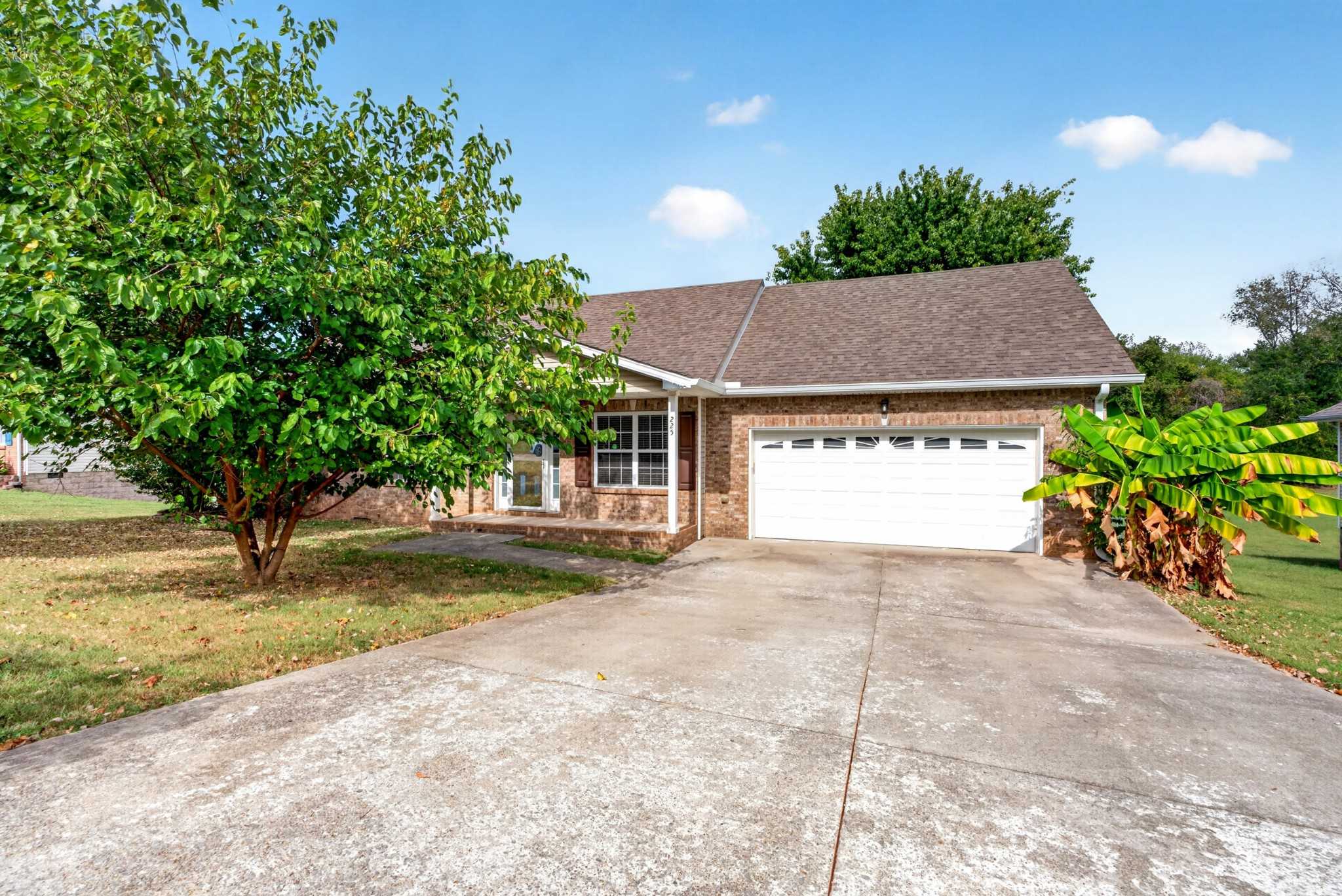 225 Raintree Dr Clarksville Tennessee United States, for Sale, residential, Rebekah  Sprabary, Sweet Home Realty & Property Management
