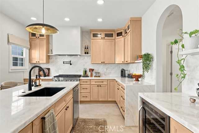 900 S Curson Los Angeles California United States, for Sale, residential,  , Castle Rock Realty
