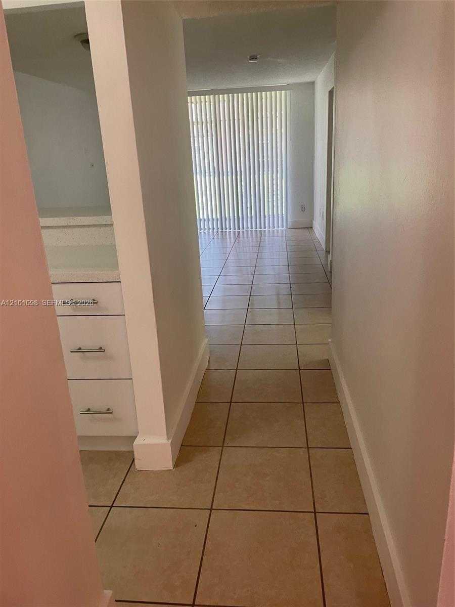 19825 SW 114th Ave  APT 124-5 Miami Florida United States, for Rent, residential, NADIESKA  ULLOA , New Dreams Realty