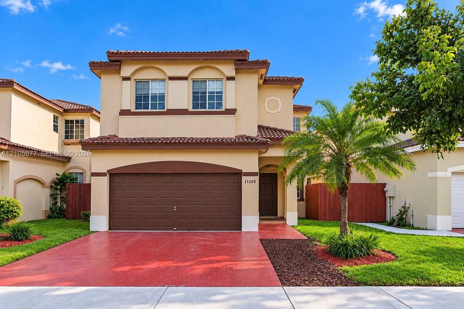 11320 NW 43rd Ter Doral Florida United States, for Rent, residential, Roberto Villasmil, Interinvestments Realty, Inc.