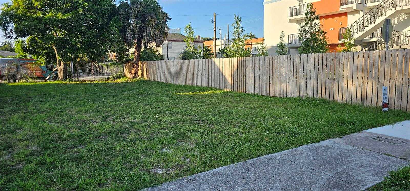 1009 STATE Street West Palm Beach Florida United States, for Sale, commercial,  , Phoenix Realtors LLC