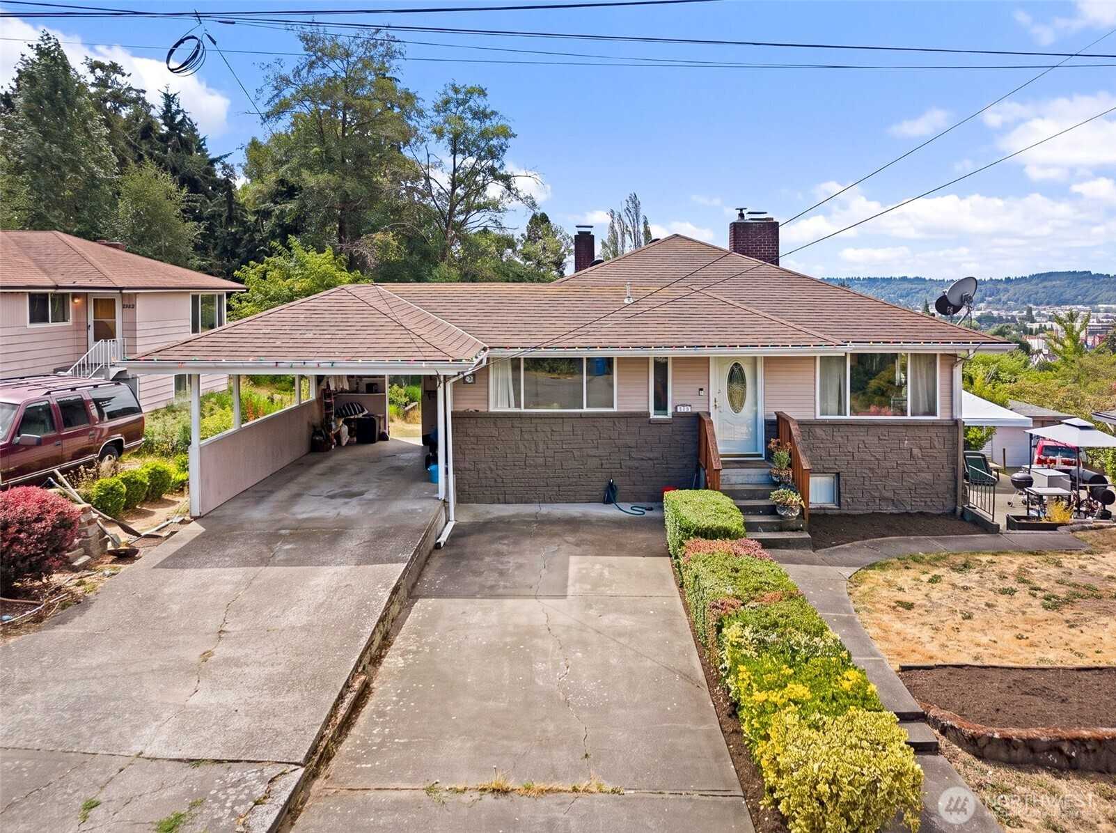 1735 S Pearl Street Seattle Washington United States, for Sale, residential, Sibhat Petros, Best Choice Realty