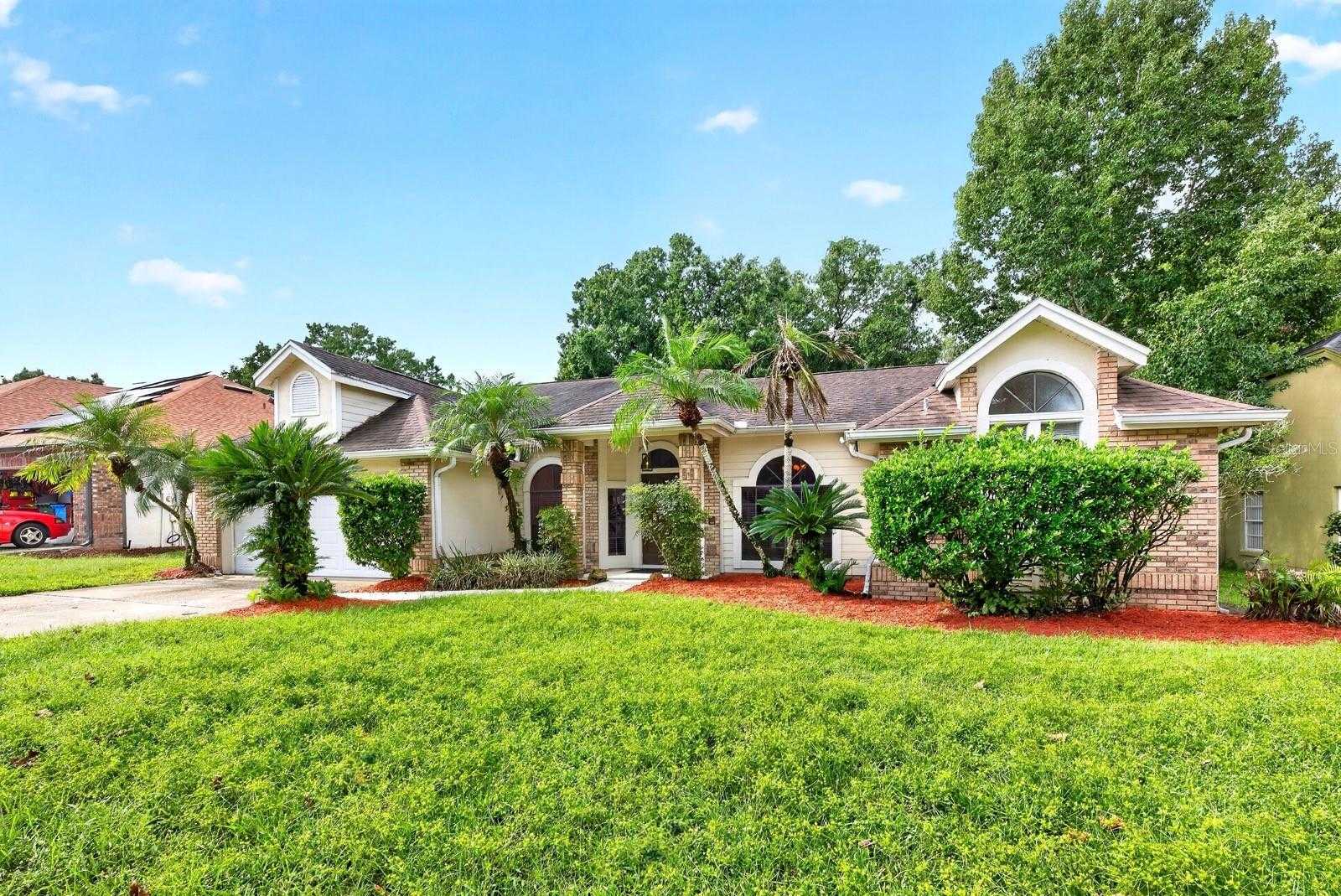 1003 N MAGEE CREEK COURT Oviedo Florida United States, for Sale, residential, Fritz Wardlow, HomeSmart