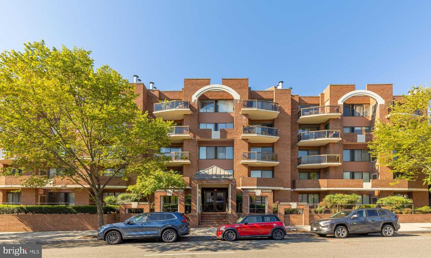 2320 WISCONSIN AVENUE APT 310 Washington District Of Columbia United States, for Sale, residential, Edward Giles, Georgetown Realty Group