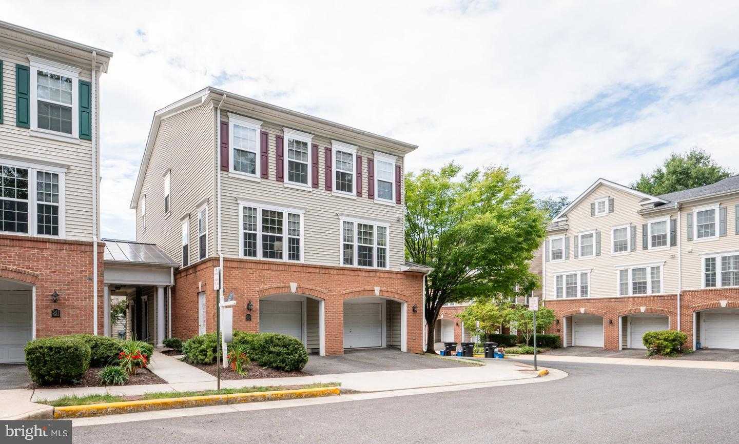 7055 HUNTLEY RUN PLACE APT 119 Alexandria Virginia United States, for Rent, residential,  , The Holly Group