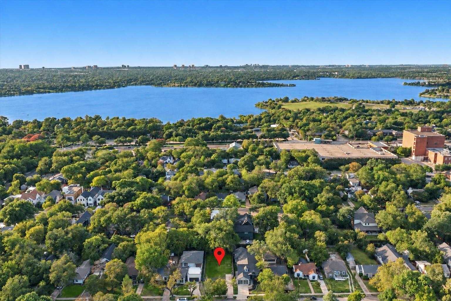 8651 Forest Hills Boulevard Dallas Texas United States, for Sale, residential, Joyce Kelly, Hummingbird Realty