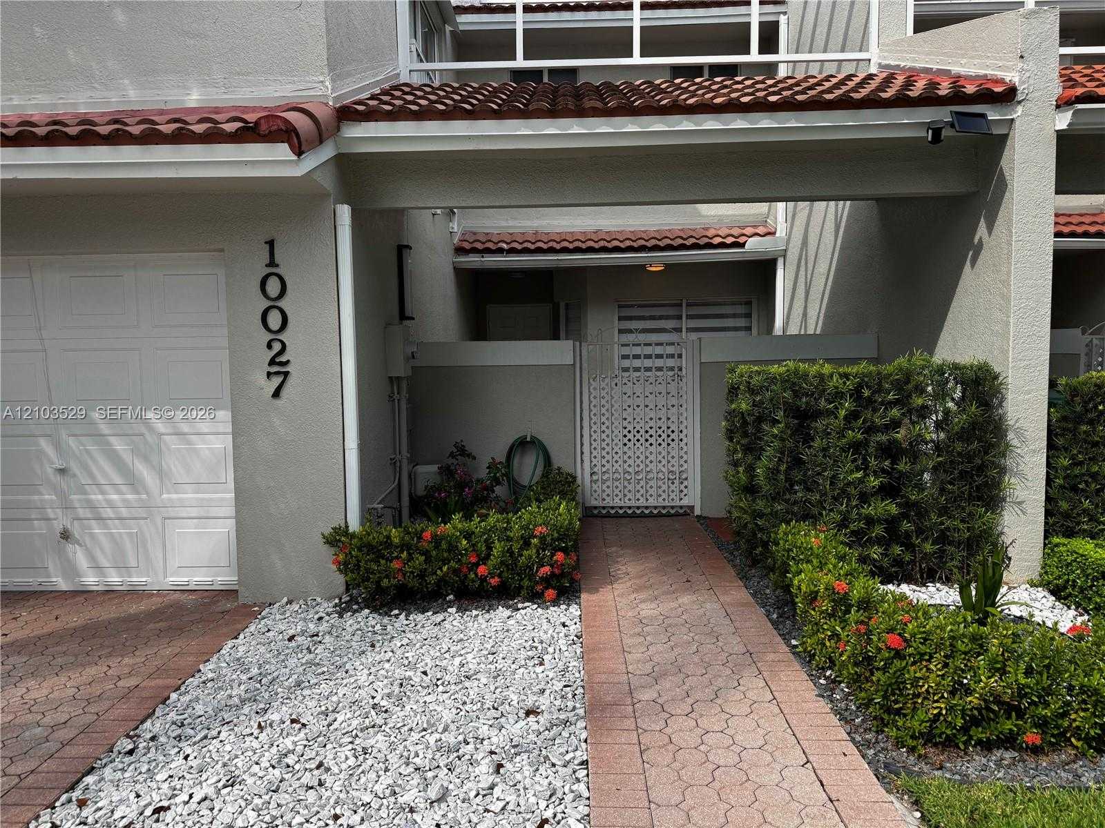10027 NW 43rd Ter  APT 1 Doral Florida United States, for Rent, residential, Roberto Villasmil, Interinvestments Realty, Inc.