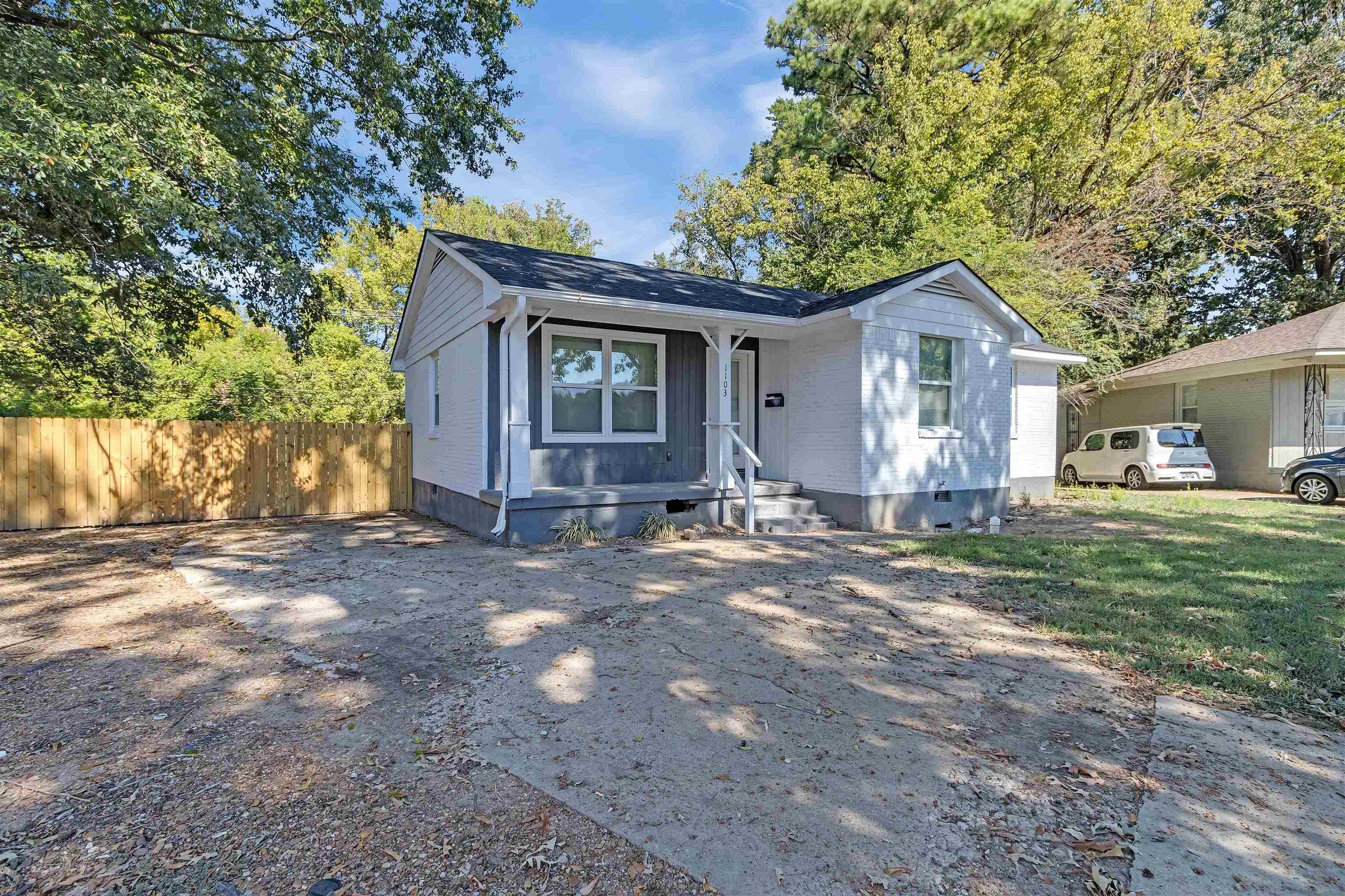 1103 DANITA CV Memphis Tennessee United States, for Sale, residential, Verna Littleton, Fast Track Realty