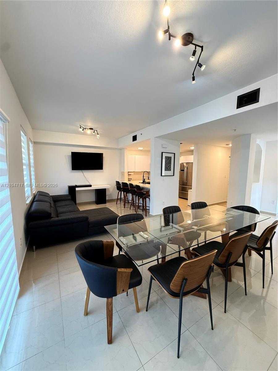 8999 NW 107th Ct  APT 111-1 Doral Florida United States, for Rent, residential, Roberto Villasmil, Interinvestments Realty, Inc.