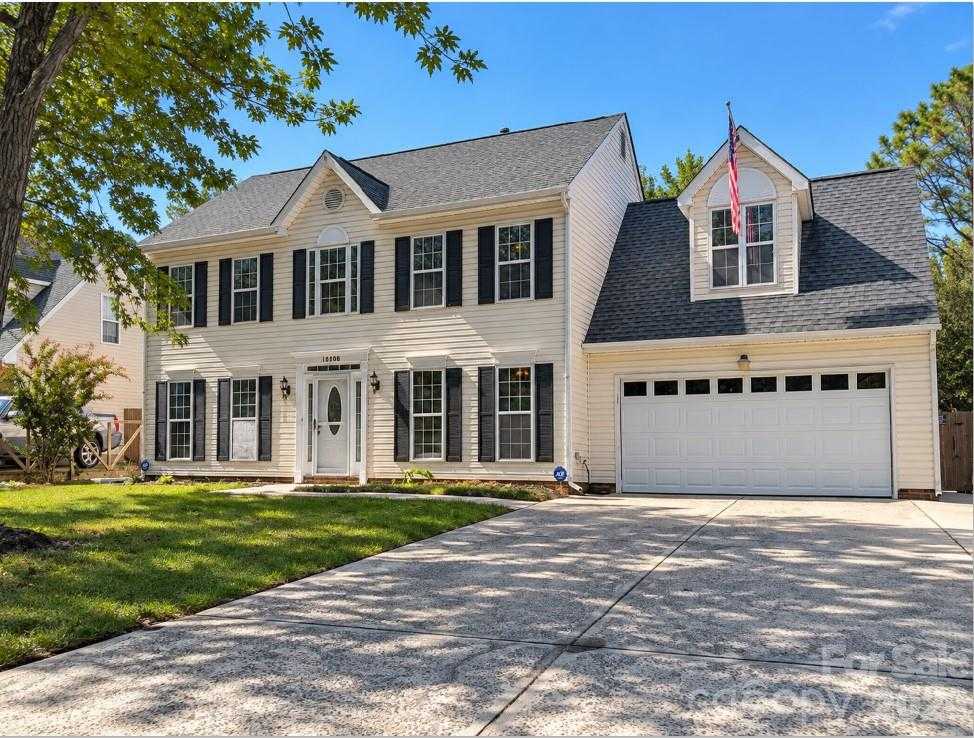 10008 Wild Dogwood Court Charlotte North Carolina United States, for Sale, residential, William (Will) Owens , South Charlotte Properties