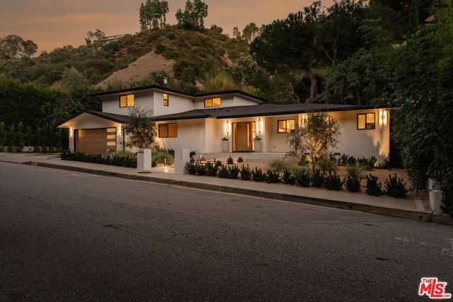 1902 Roscomare Road Los Angeles California United States, for Sale, residential, Joana Laundern, InCom Brokerage Sample
