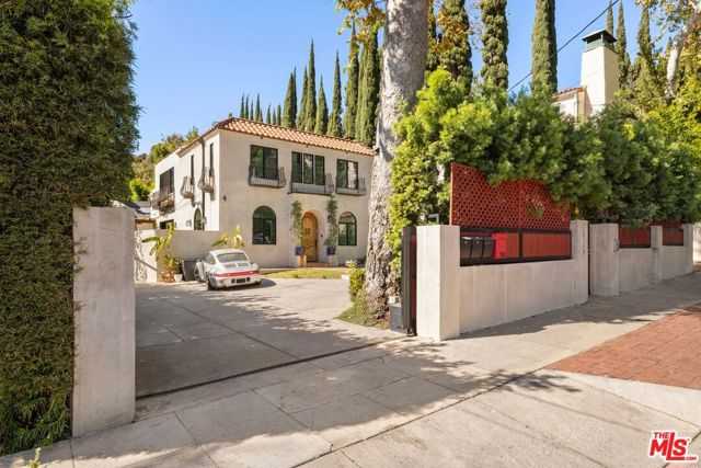 1743 Courtney Avenue Los Angeles California United States, for Sale, residential, Joana Laundern, InCom Brokerage Sample