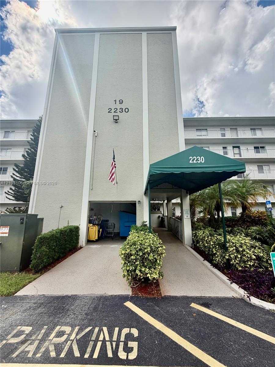 2230 N Cypress Bend Dr  APT 308 Pompano Beach Florida United States, for Rent, residential,  , D'Lux Real Estate Services, LLC