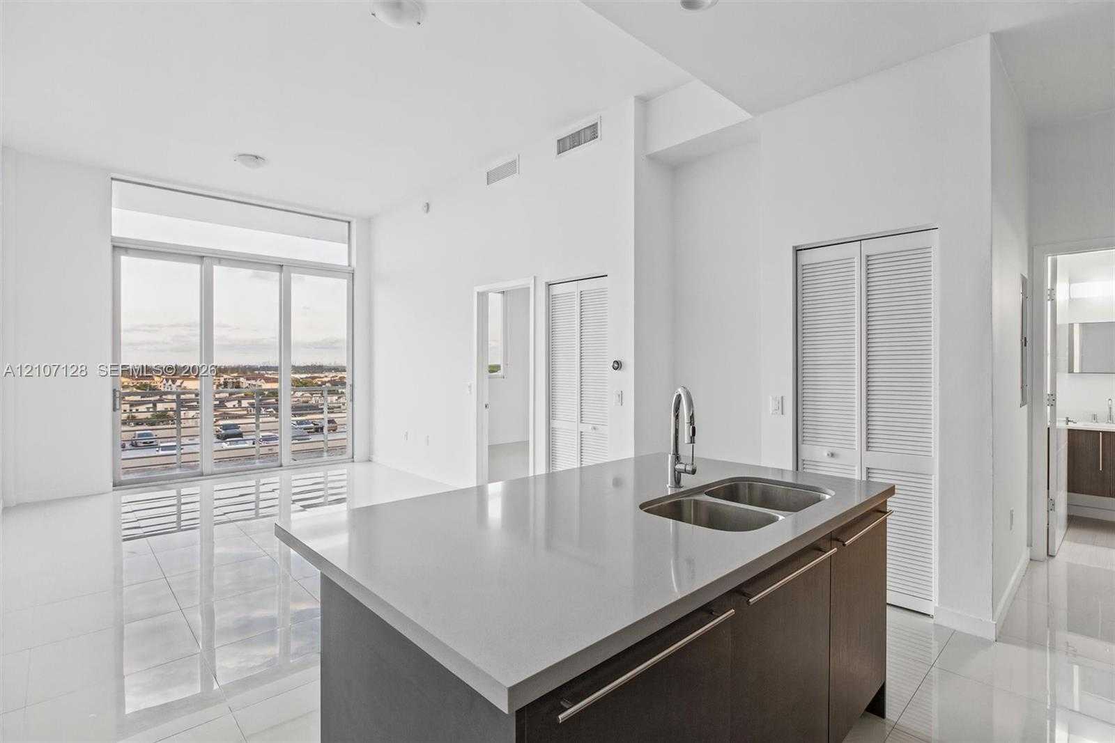 7875 NW 107th Ave  APT 802 Doral Florida United States, for Rent, residential, Roberto Villasmil, Interinvestments Realty, Inc.
