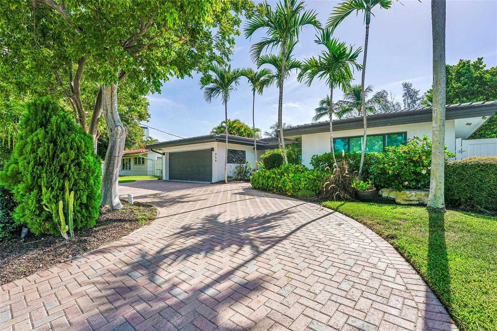 956 SE 10th Court Pompano Beach Florida United States, for Rent, residential,  , D'Lux Real Estate Services, LLC