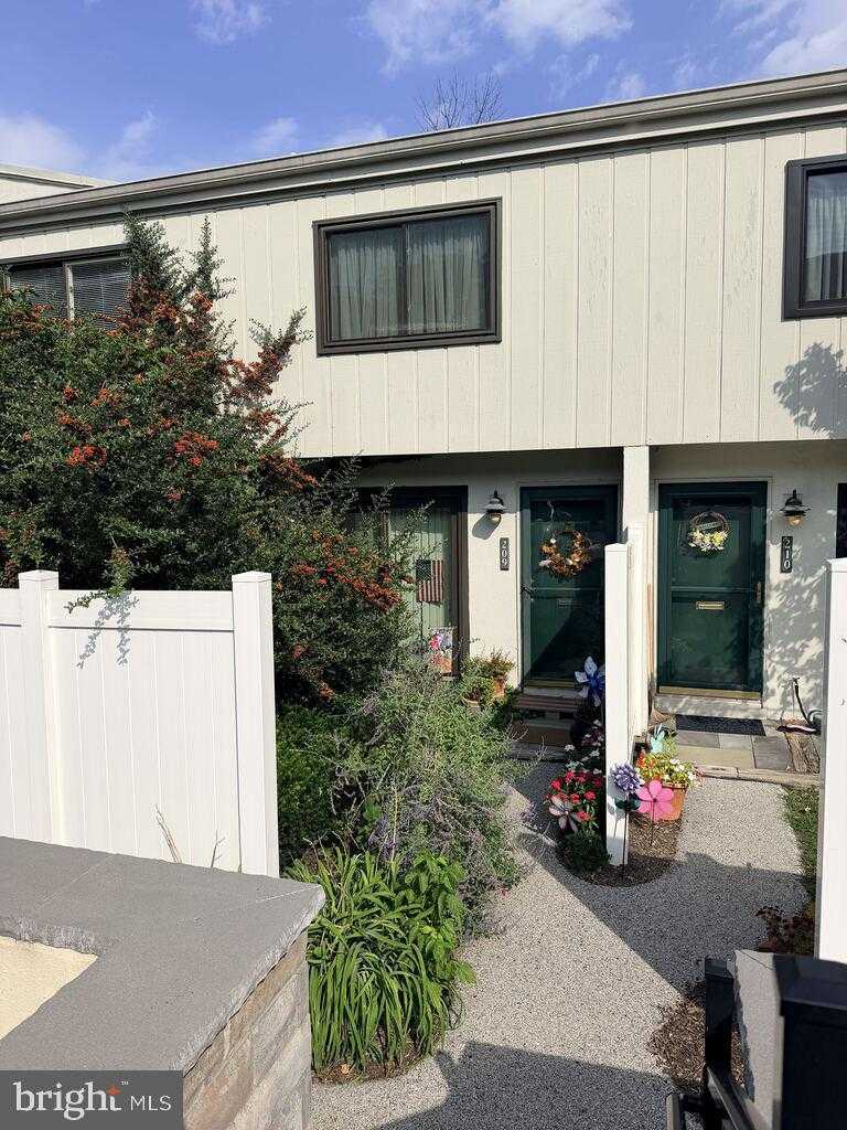 209 SUMMIT HOUSE West Chester Pennsylvania United States, for Sale, residential,  , Swayne Real Estate Group