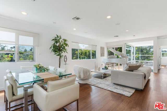 10336 Monte Mar Drive Los Angeles California United States, for Sale, residential, Joana Laundern, InCom Brokerage Sample