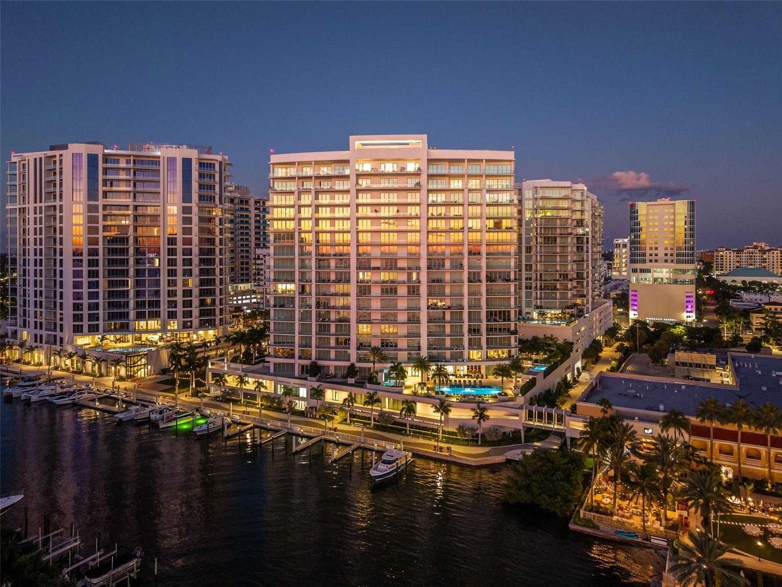 401 QUAY COMMONS COMMON APT PH1902 Sarasota Florida United States, for Sale, residential, Rigo Rivera, Listify
