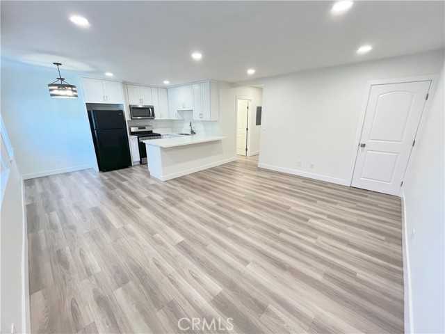 4419 Pennsylvania  APT 10 La Crescenta California United States, for Rent, residential, Seta Rostomian, Berkshire Hathaway HomeService Crest Real Estate