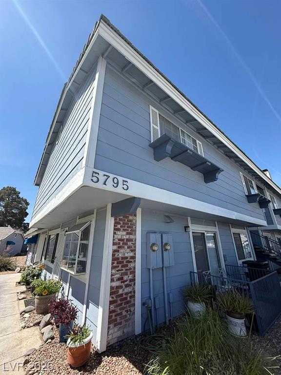 5795 Medallion Drive APT 202 Las Vegas Nevada United States, for Rent, residential,  , Realty 220