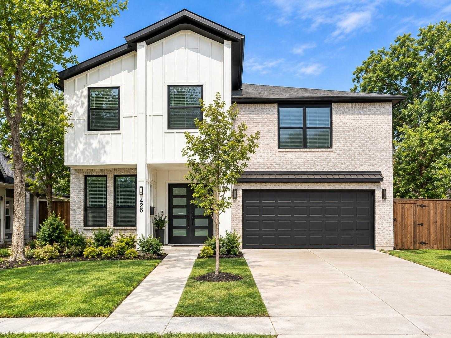 426 Martinique Avenue Dallas Texas United States, for Sale, residential, Joyce Kelly, Hummingbird Realty