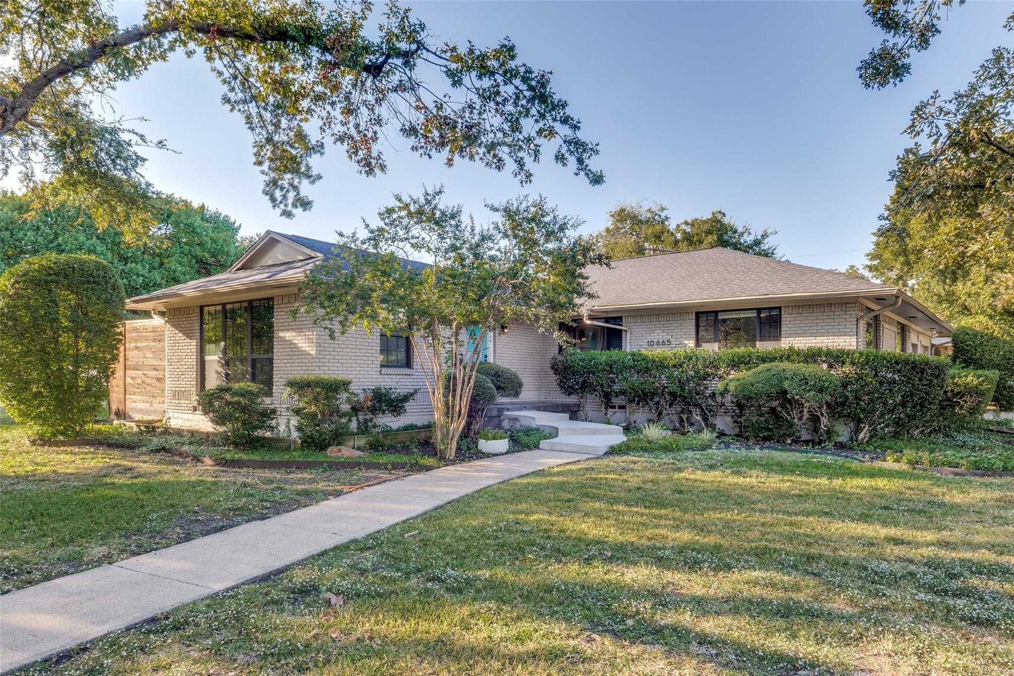 10665 Lake Haven Drive Dallas Texas United States, for Sale, residential, Joyce Kelly, Hummingbird Realty