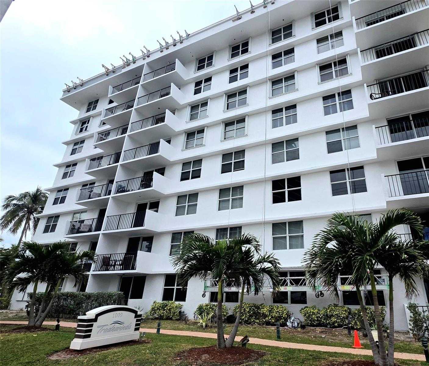 1009 N Ocean Boulevard APT 411 Pompano Beach Florida United States, for Rent, residential,  , D'Lux Real Estate Services, LLC