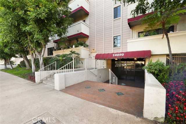 14050 Magnolia Sherman Oaks California United States, for Rent, residential, Michele Davis-Avey, Berkshire Hathaway HomeServices California Properties