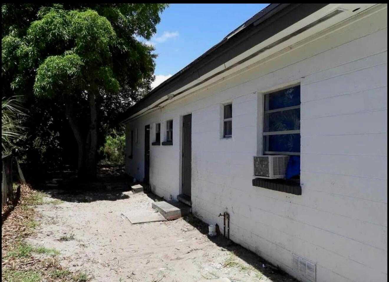 513 N 12TH N Street Fort Pierce Florida United States, for Sale, residential,  , Phoenix Realtors LLC