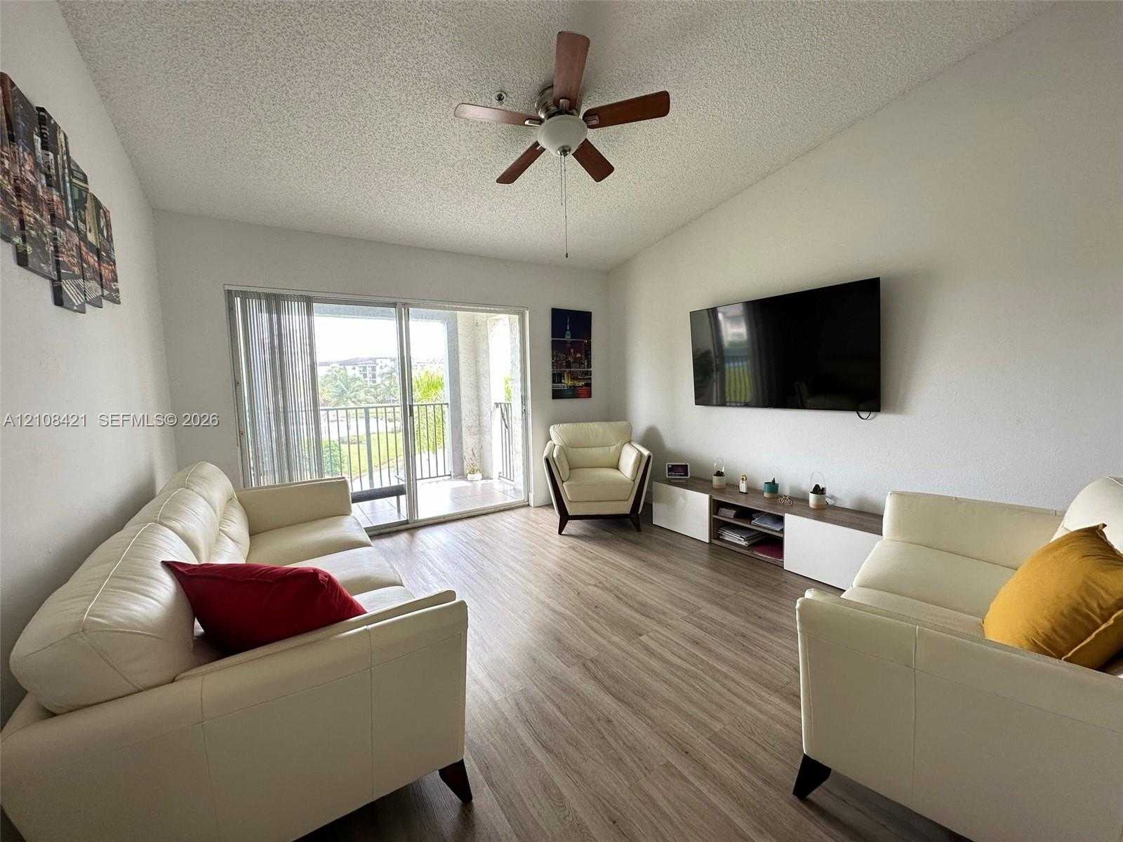 4540 NW 107th Ave  APT 304-11 Doral Florida United States, for Rent, residential, Roberto Villasmil, Interinvestments Realty, Inc.